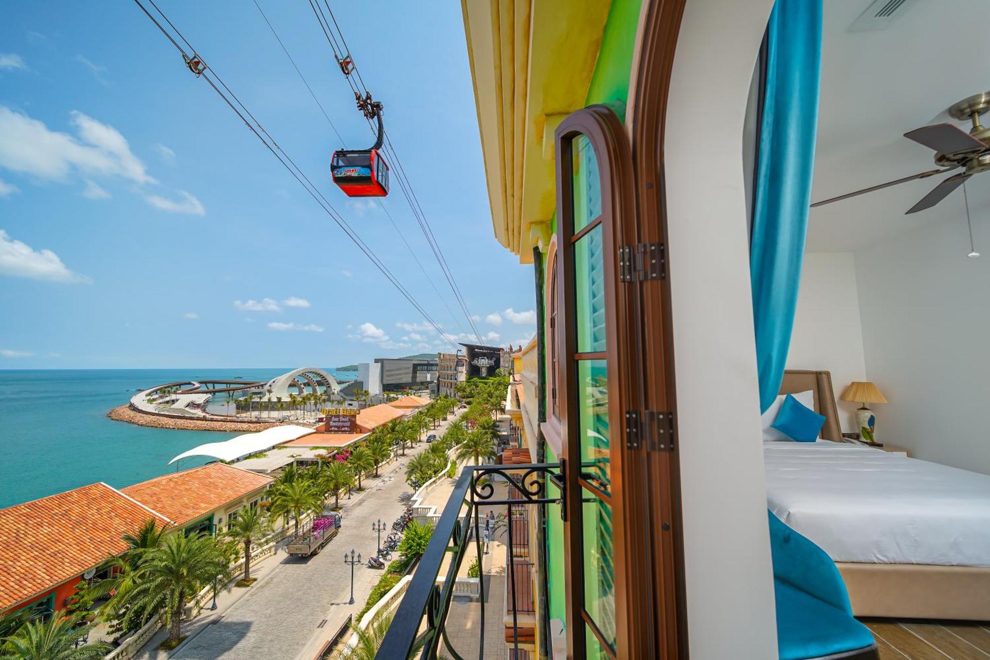 Roma Hotel Phu Quoc - Free Airport Shuttle & Sunset Town Tour Extérieur photo